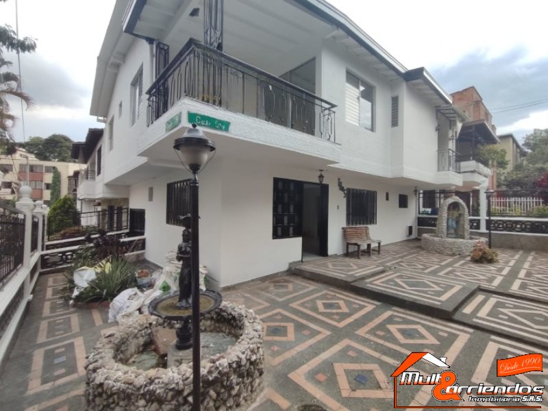 Casa disponible para Arriendo en Medellin Laureles Foto numero 1