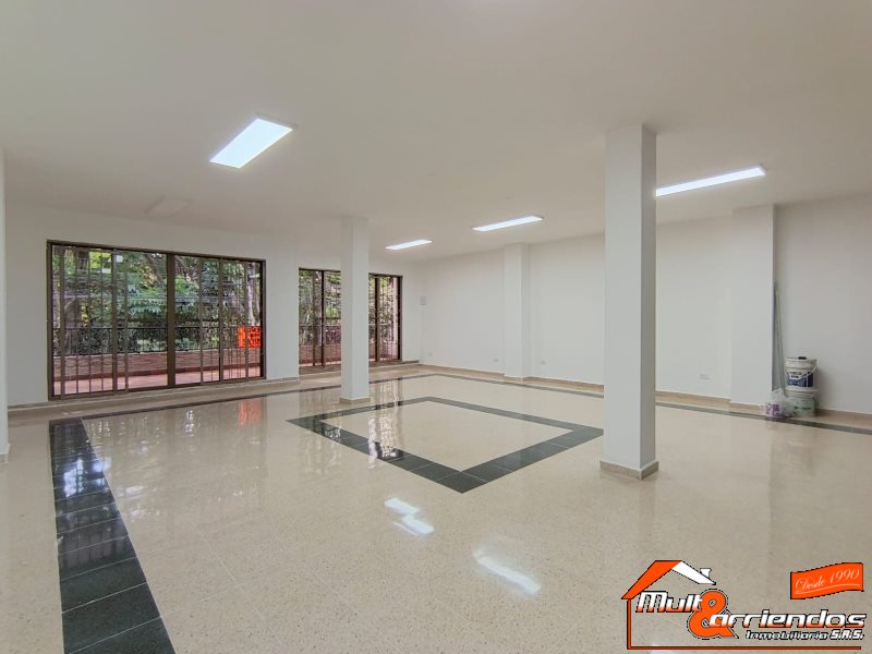 Oficina-Local disponible para Arriendo en Medellin Laureles Foto numero 1