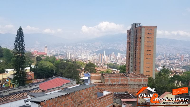 Edificio disponible para Venta en Medellin Buenos Aires Foto numero 1